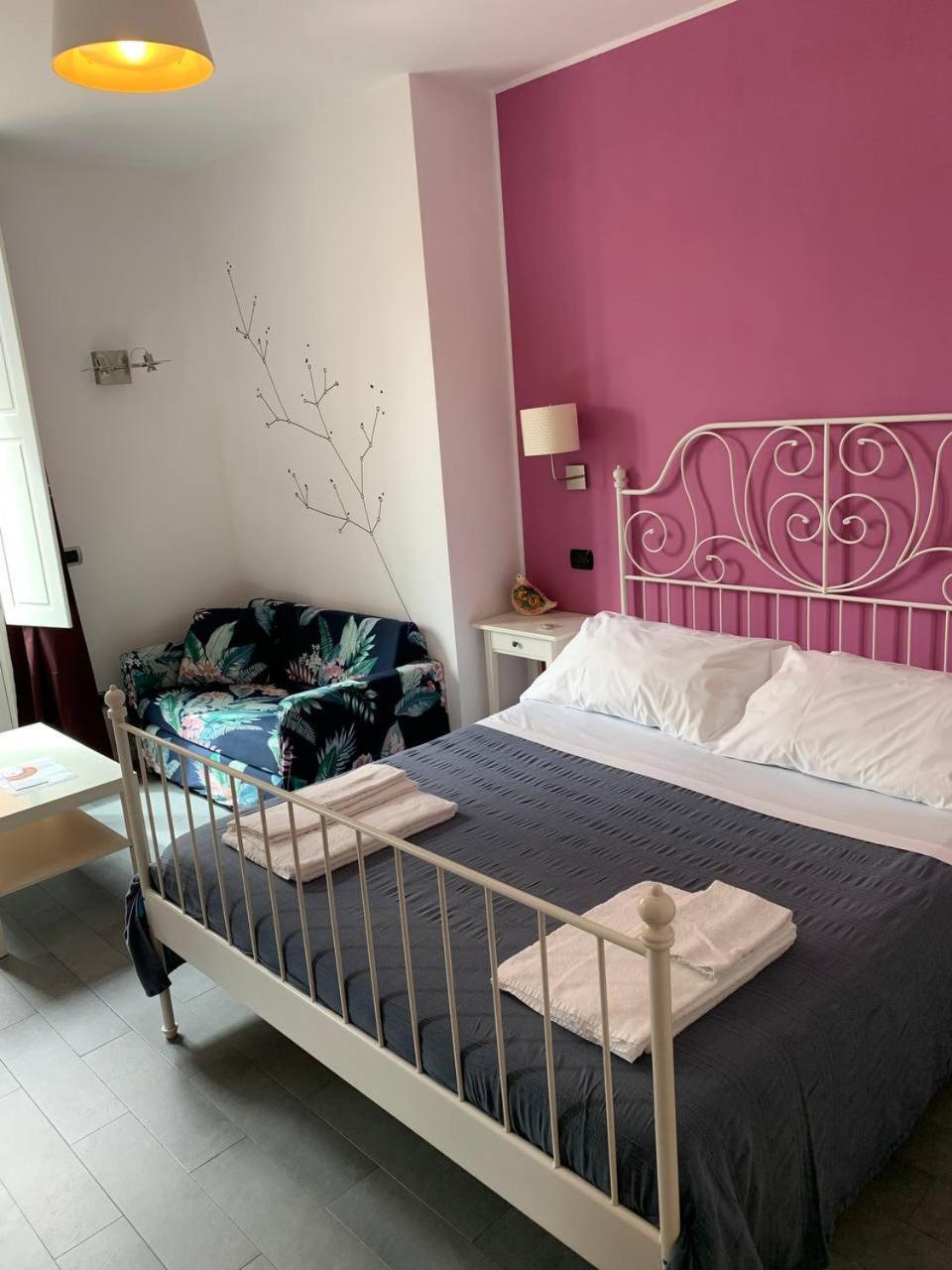 Guest House Le Sibille 陶尔米纳 外观 照片